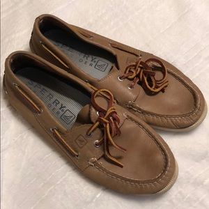 Sperry’s size 8 great leather shoe!
